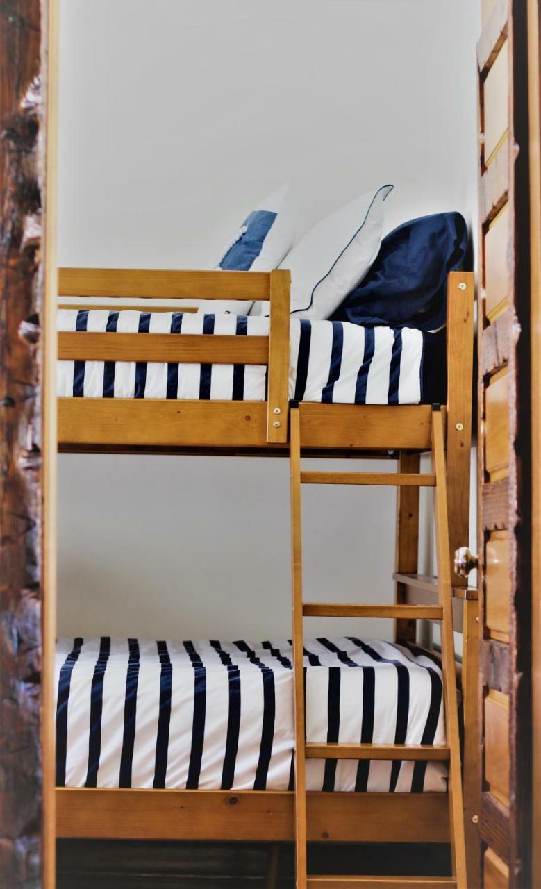 Riverain Crds Tremblant Chalet